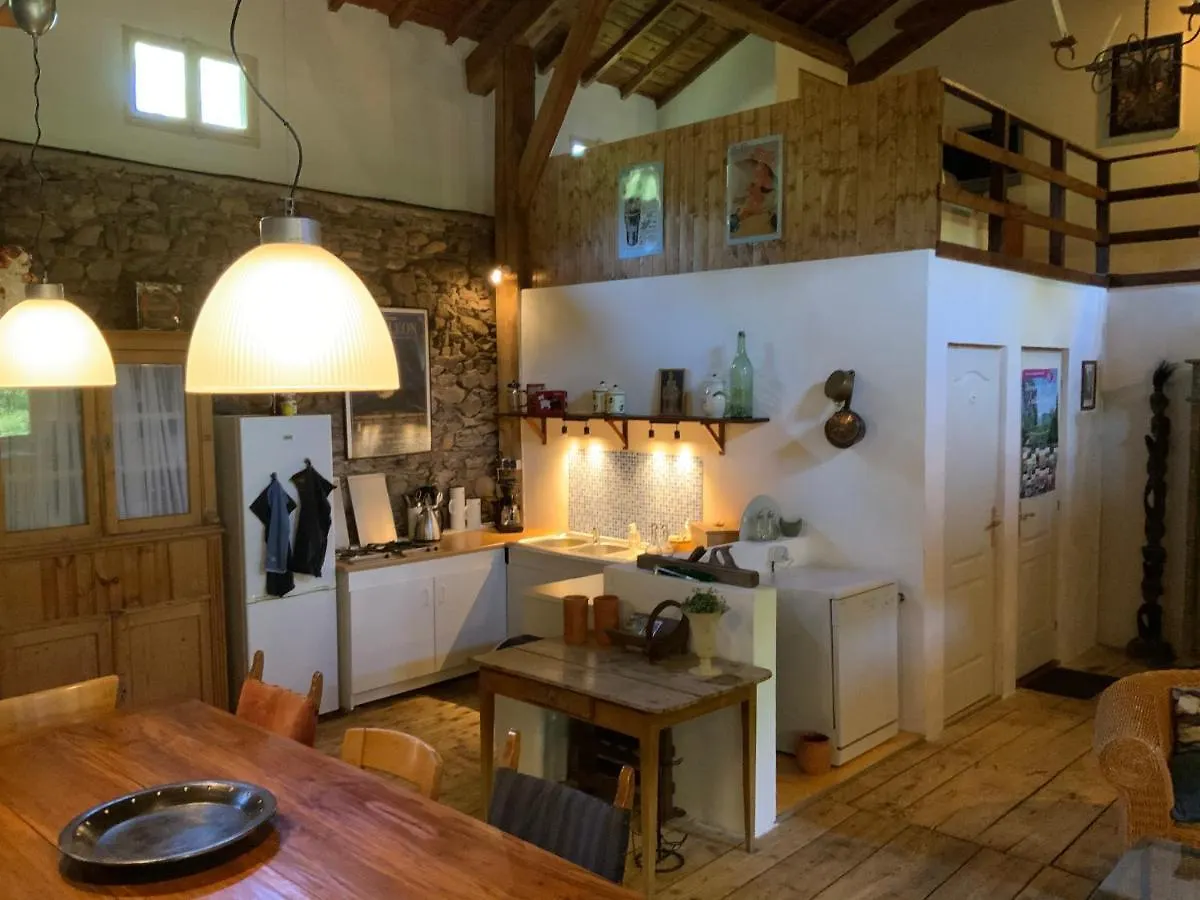 Holiday home Les Trois Noyers Villa Tailhac France