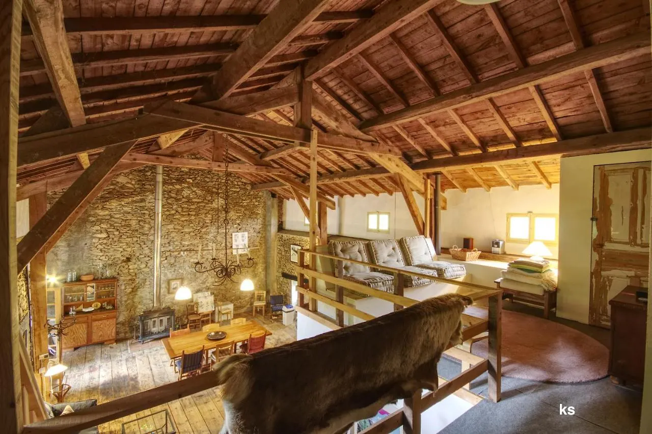 Les Trois Noyers Villa Tailhac France