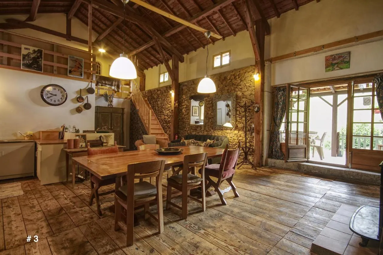 Les Trois Noyers Villa Tailhac Holiday home