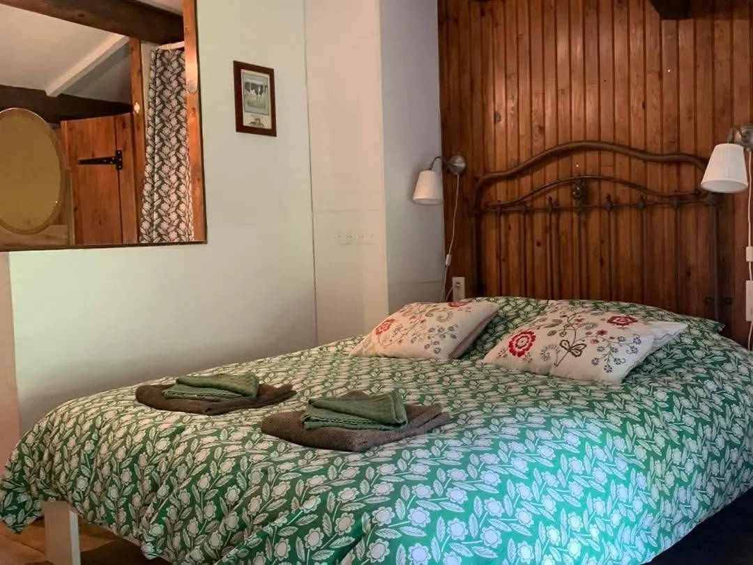 Les Trois Noyers Villa Tailhac