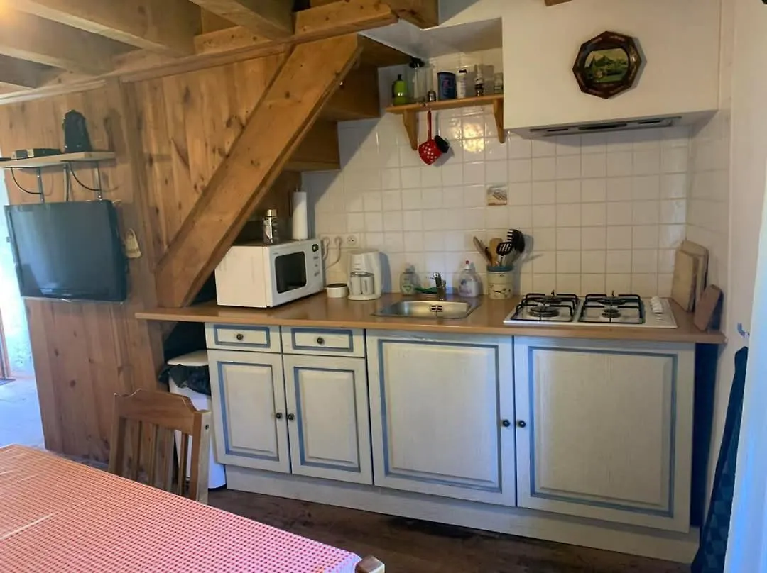 Les Trois Noyers Villa Tailhac 0*,  France